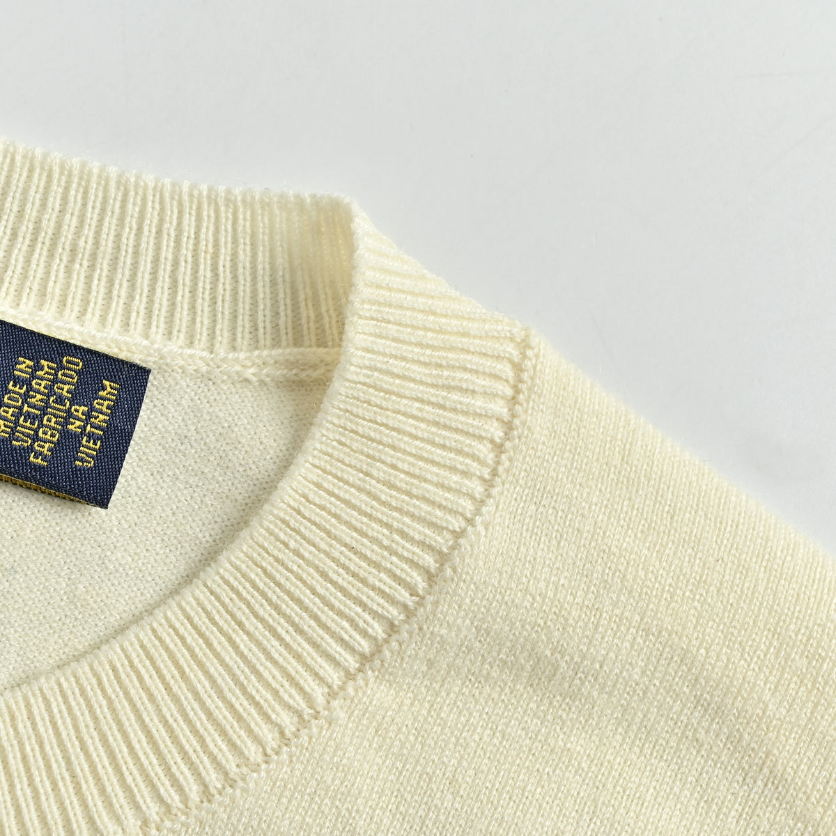 Ralph Lauren Polo Pony Embroidered Wool-Cotton Blend Crewneck Cardigan – Cream – Women’s 211891672-001