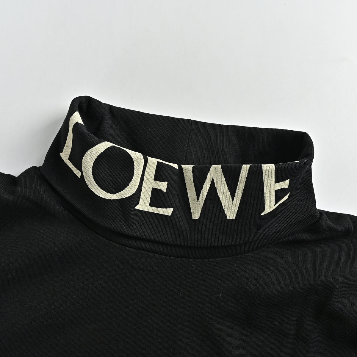 Loewe FW26 LOEWE Letter-Collar Drop-Shoulder Cotton Turtleneck – BlackS359Y23XBC-1100