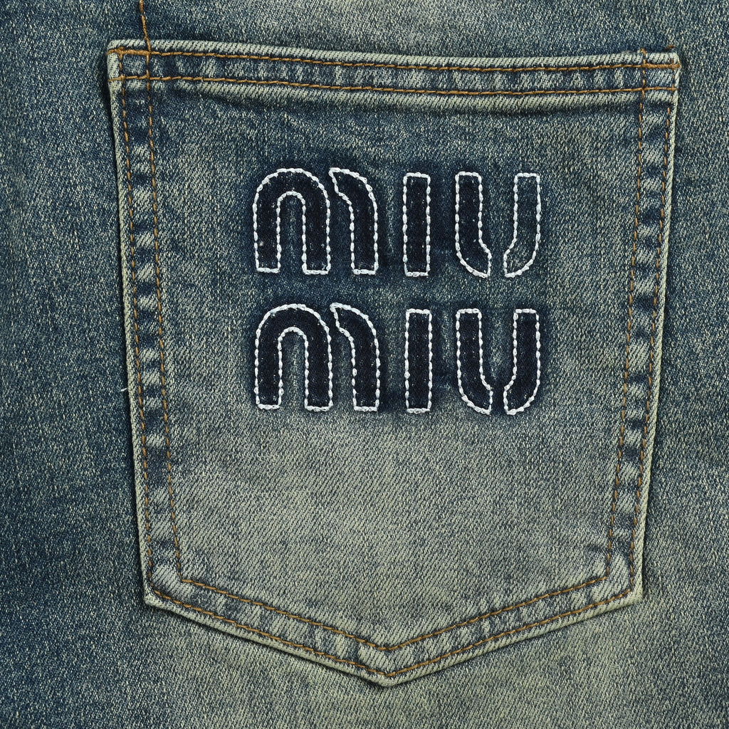 Miu Miu Japanese Selvedge Vintage-Washed Slim Straight Denim Jeans – Unisex  XM5201115