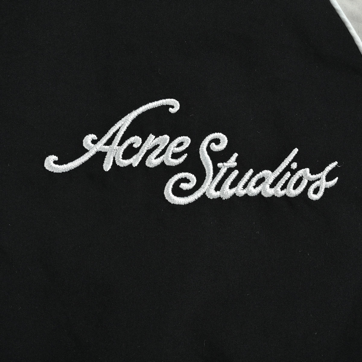 Acne Studios SS26 Technical Logo Jacket – Black/White Contrast Piping – Men’sB90870-900