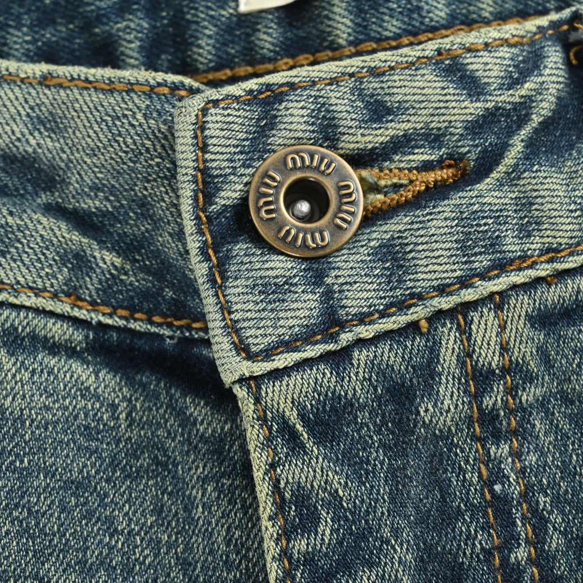 Miu Miu Japanese Selvedge Vintage-Washed Slim Straight Denim Jeans – Unisex  XM5201115