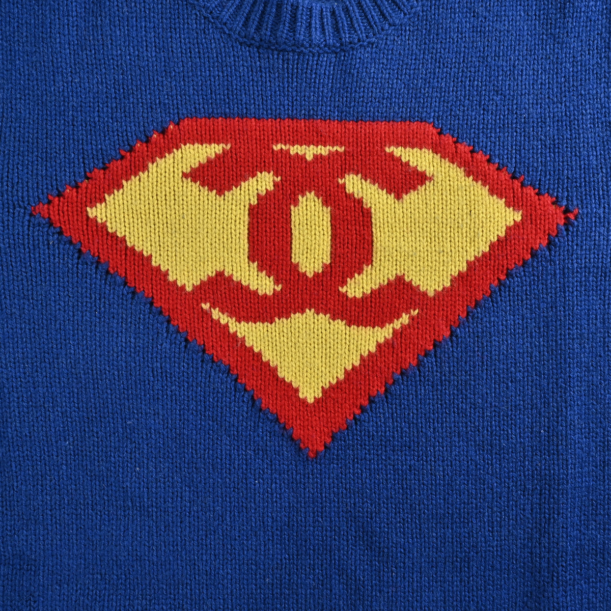 Chanel 26A Métiers d’Art Double-C Superman Jacquard Crewneck – Royal Blue – UnisexP82471-K11923-UA547