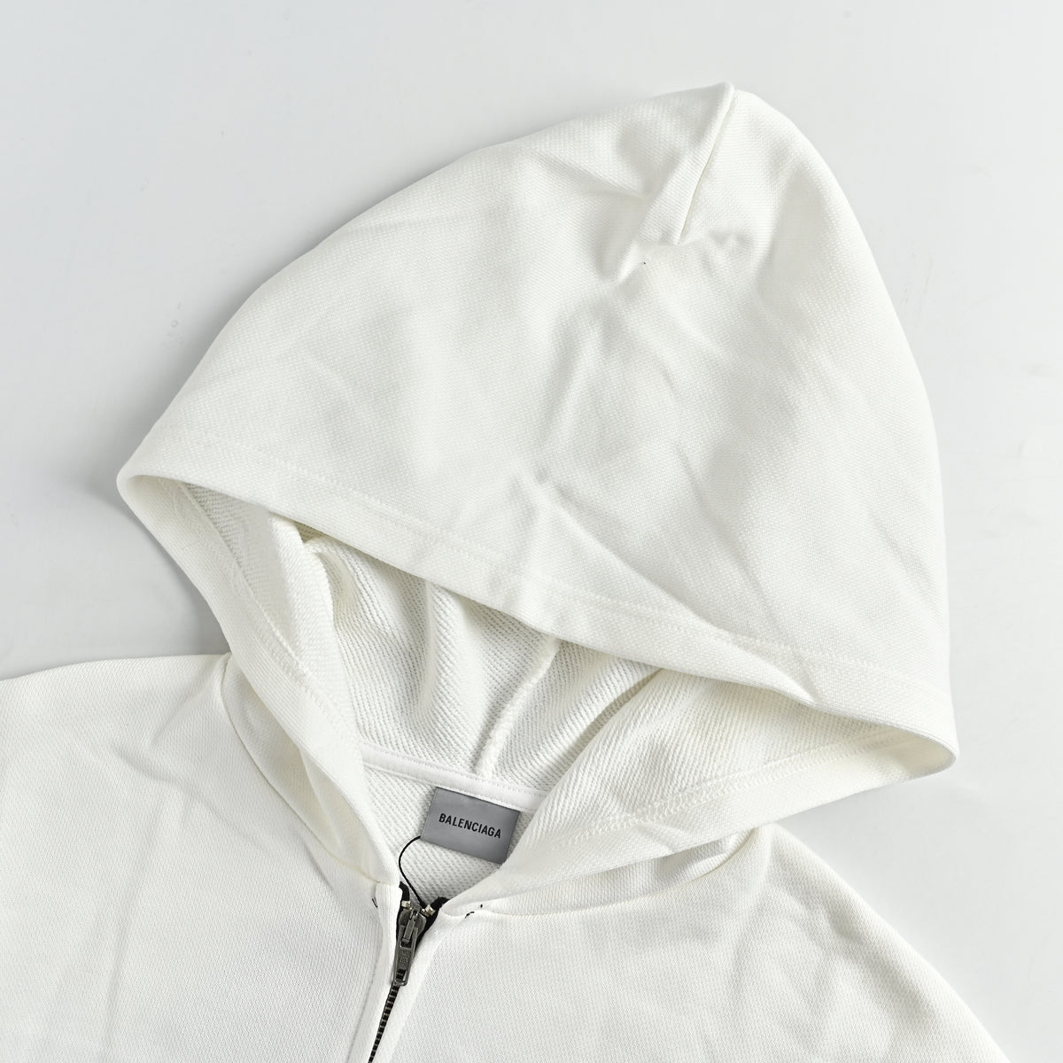 Balenciaga SS26 Holiday Zip Hoodie – Off-White – Women’s A0017WTUVT39000