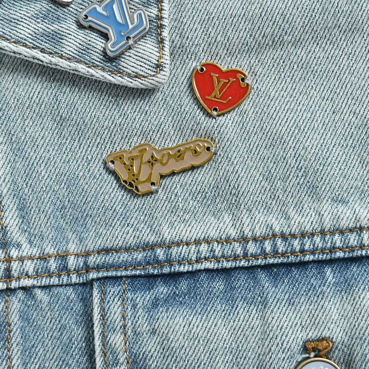 Louis Vuitton FW26 Qixi Limited CVD-Washed Denim Trucker Jacket – Light Blue1AKOST