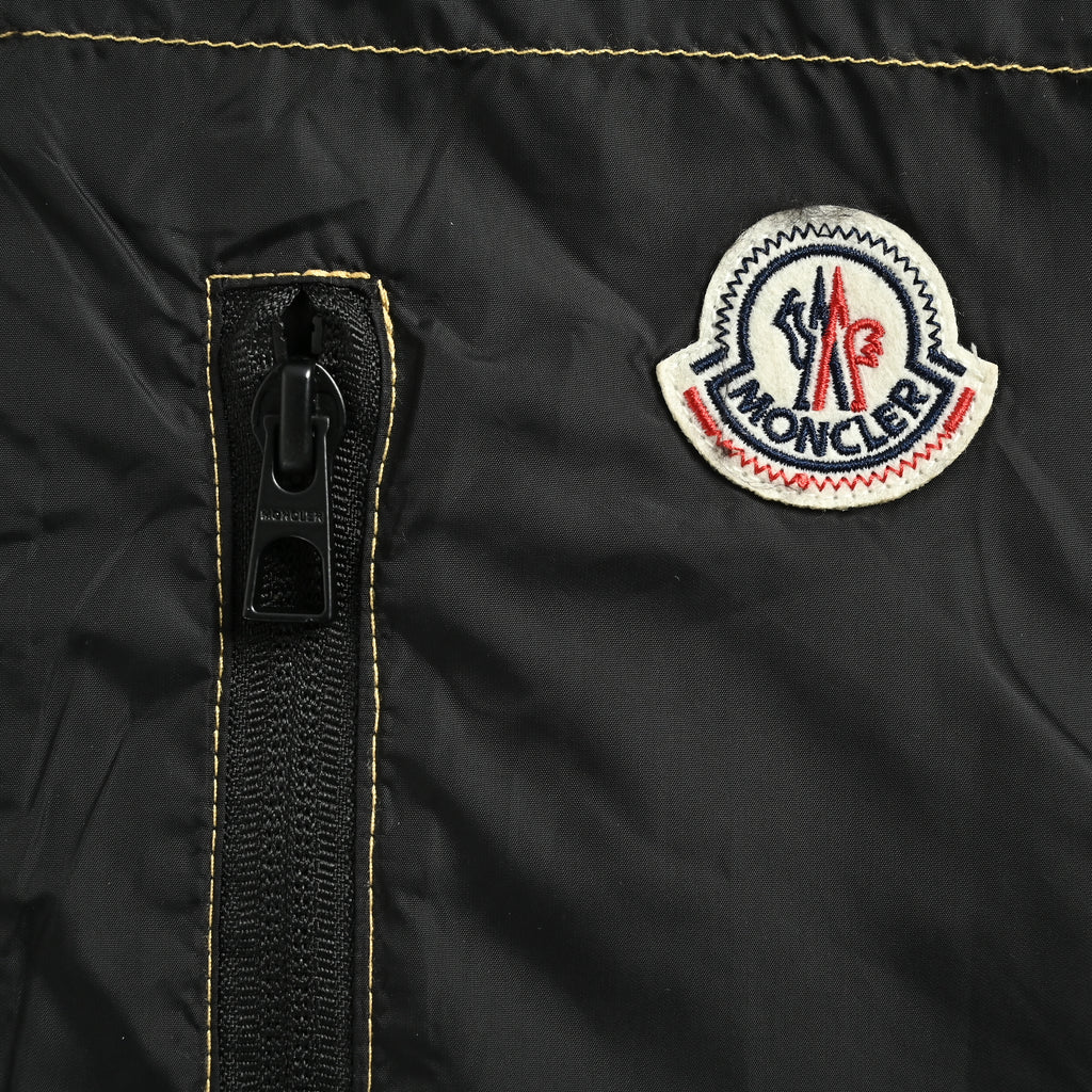 Moncler MC Badge Zip-Pocket Concealed-Hood Vest – Black – UnisexL10911A0016753A5E999