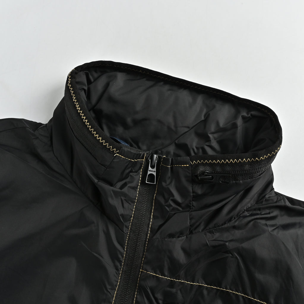 Moncler MC Badge Zip-Pocket Concealed-Hood Vest – Black – UnisexL10911A0016753A5E999