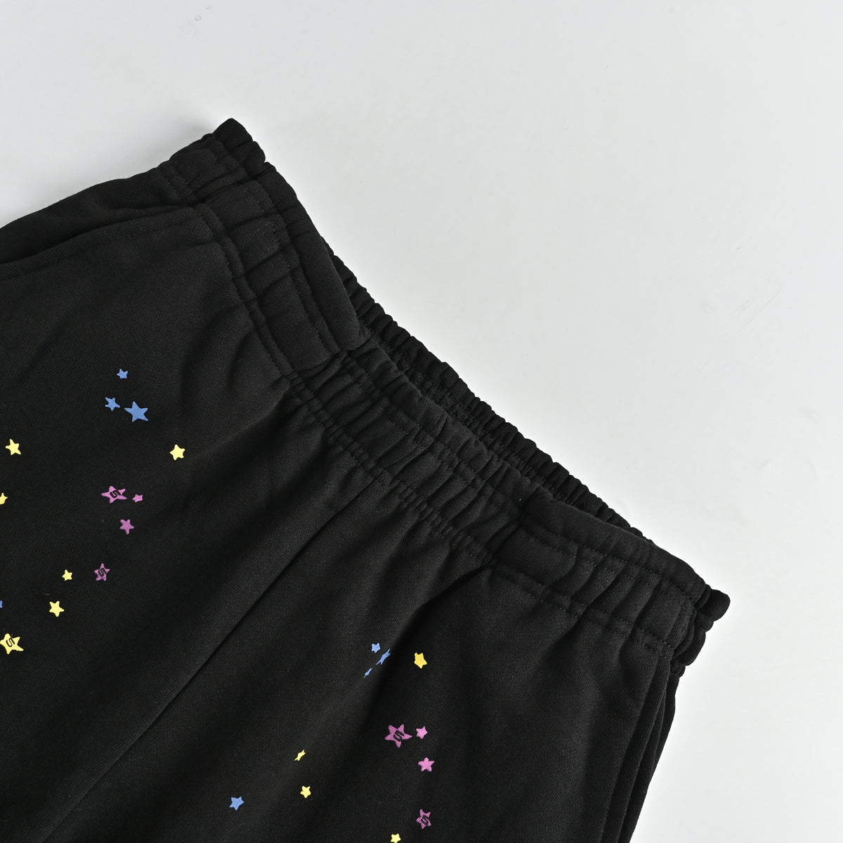 SP5DER Foam-Print Pink Letter Sweatpants – Black – Unisex HH4800905