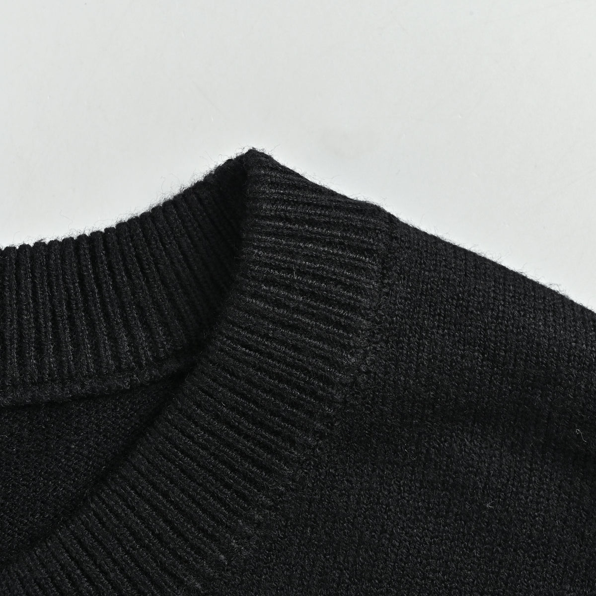 Chrome Hearts Hot-Fix Rhinestone Logo Knit Sweater – Blackxbk5200915-BLK