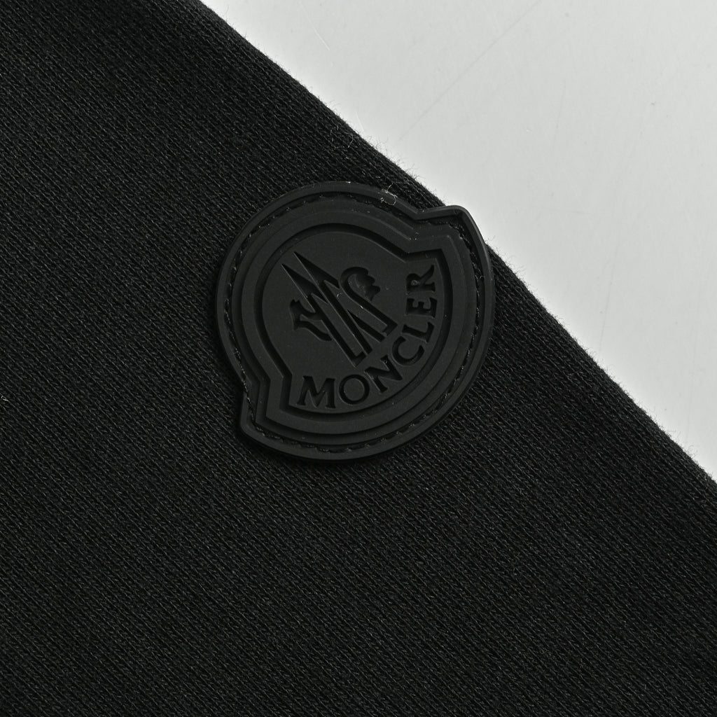 Moncler MC Embossed-Pocket Crewneck Sweatshirt – Black – Unisex L20918G0001189AZY999