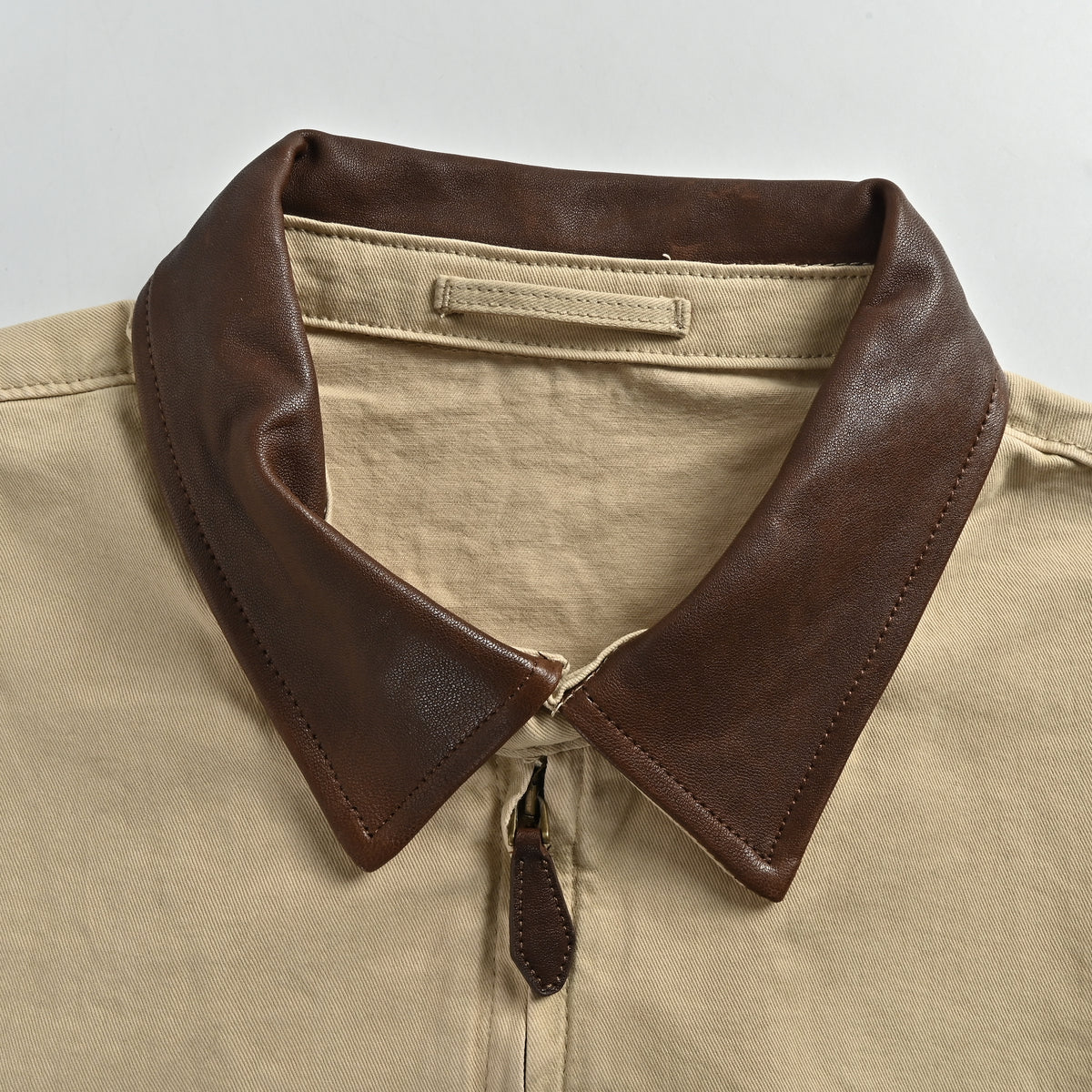 Prada SS26 Leather-Collar Cotton Zip Jacket – Khaki – Men’sSGD189-192A-F0065-S-OOO