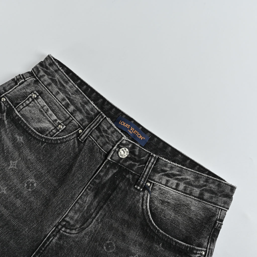 Louis Vuitton Western Rear-Pocket Heavy-Wash Slim Denim Jeans – Unisex  XM5200103