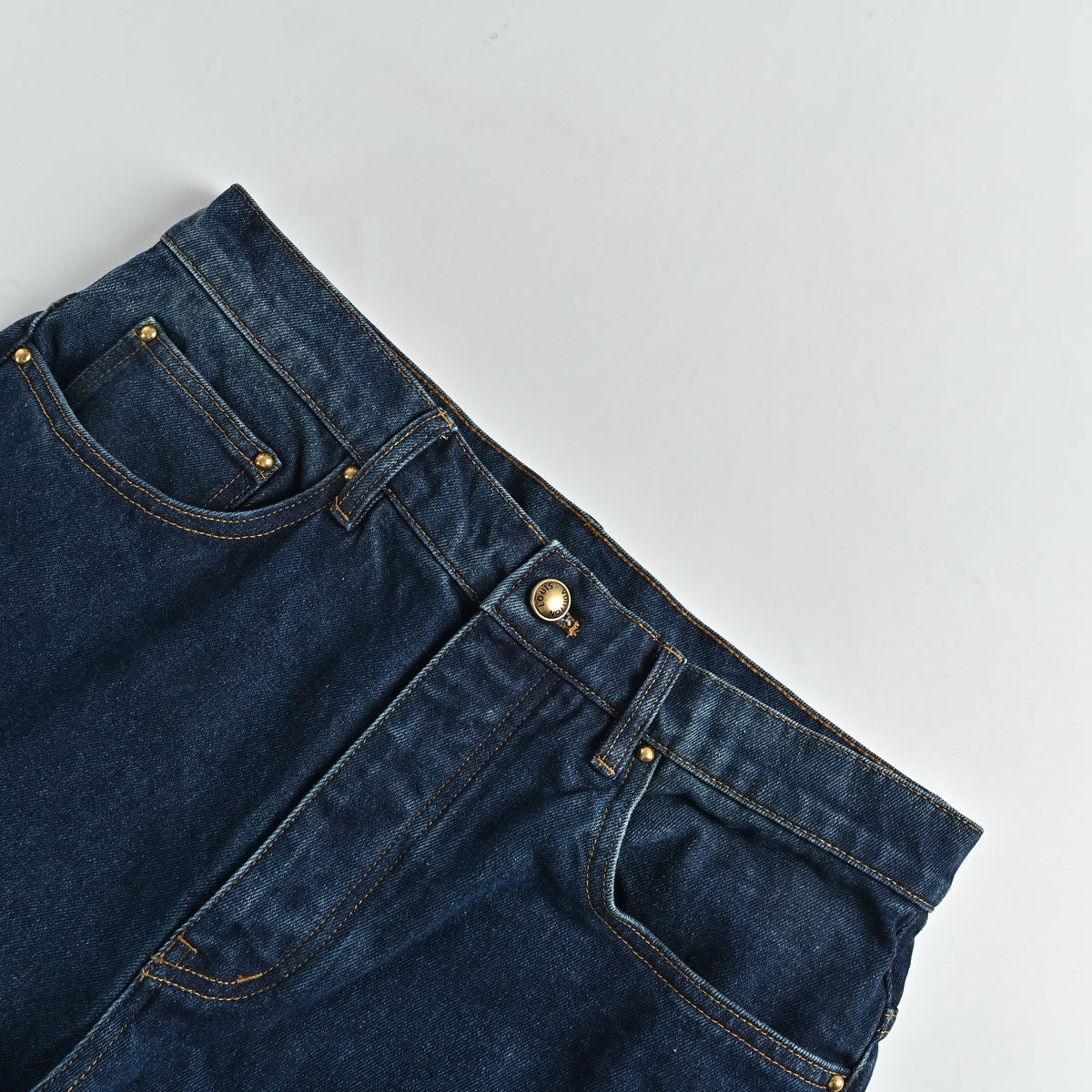 LV Monogram Cuffed Straight-Leg Heavy-Washed Denim Jeans – Unisex TS7200829