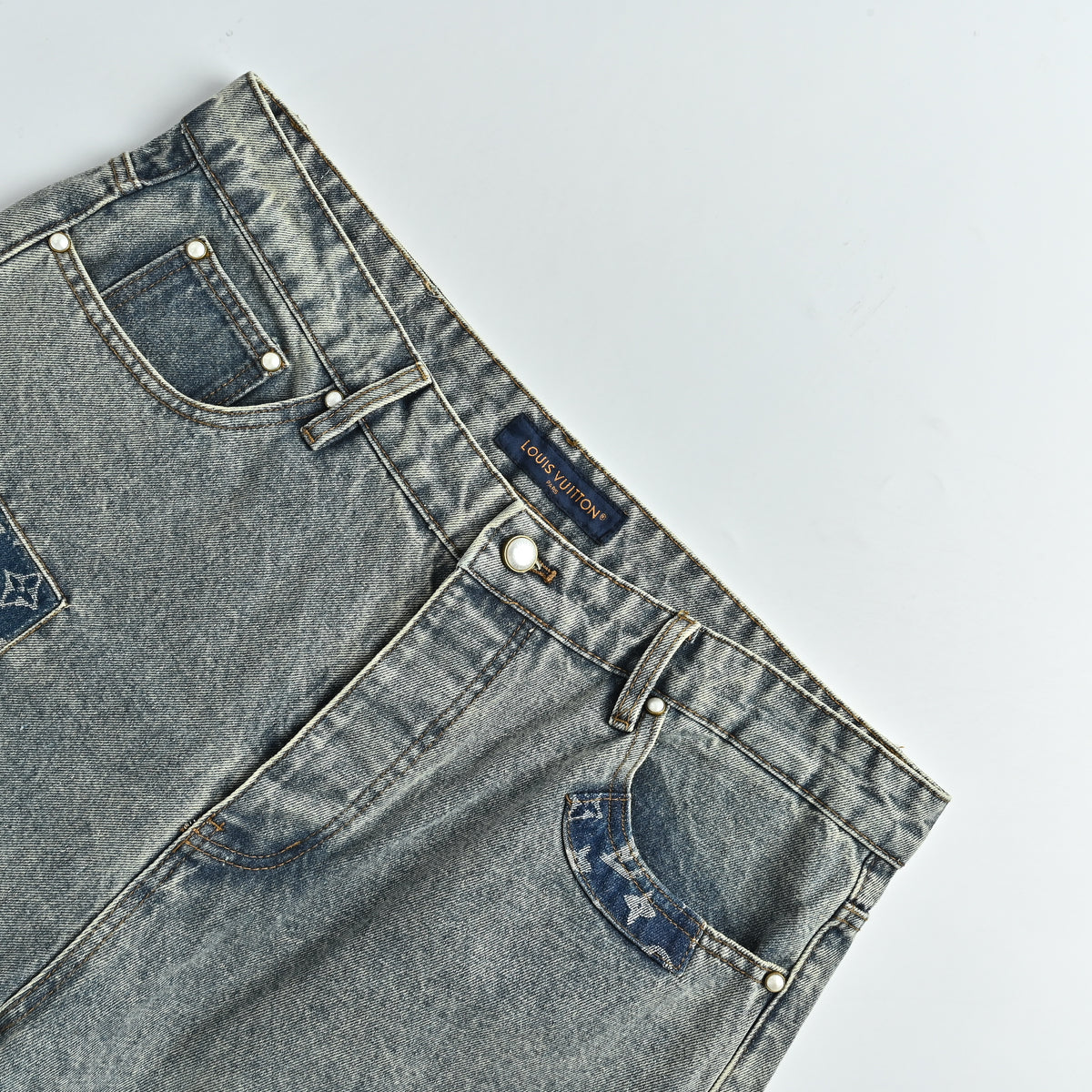 Louis Vuitton Monogram Patch Skate Wide-Leg Denim Jeans – Unisex R5200716