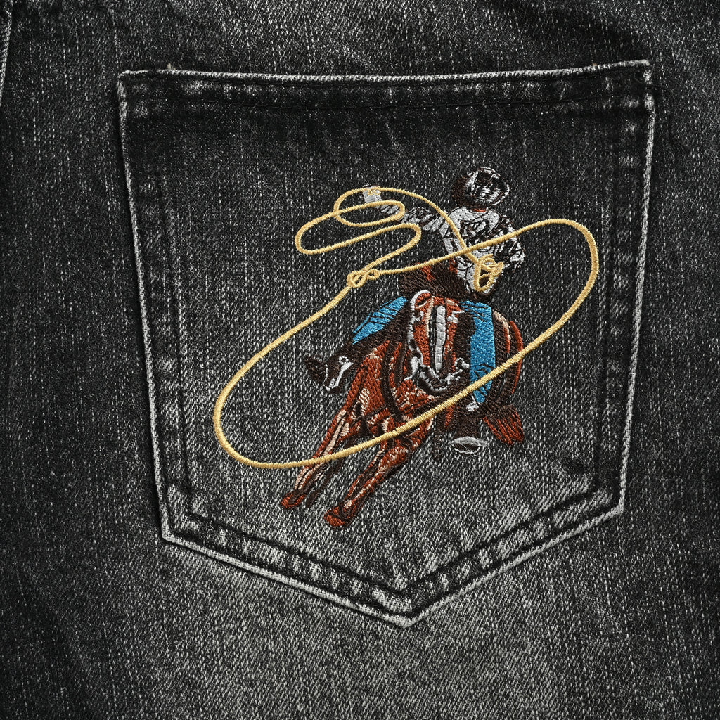 Louis Vuitton Western Rear-Pocket Heavy-Wash Slim Denim Jeans – Unisex  XM5200103