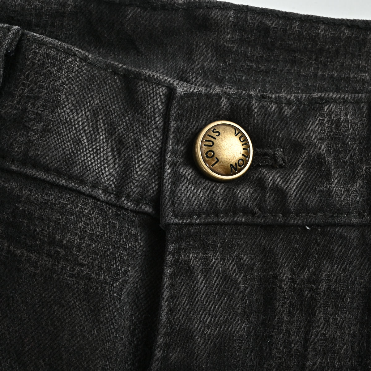 LV 24FW Shadow Check Straight-Leg Skate Denim Jeans – Unisex TS7200829