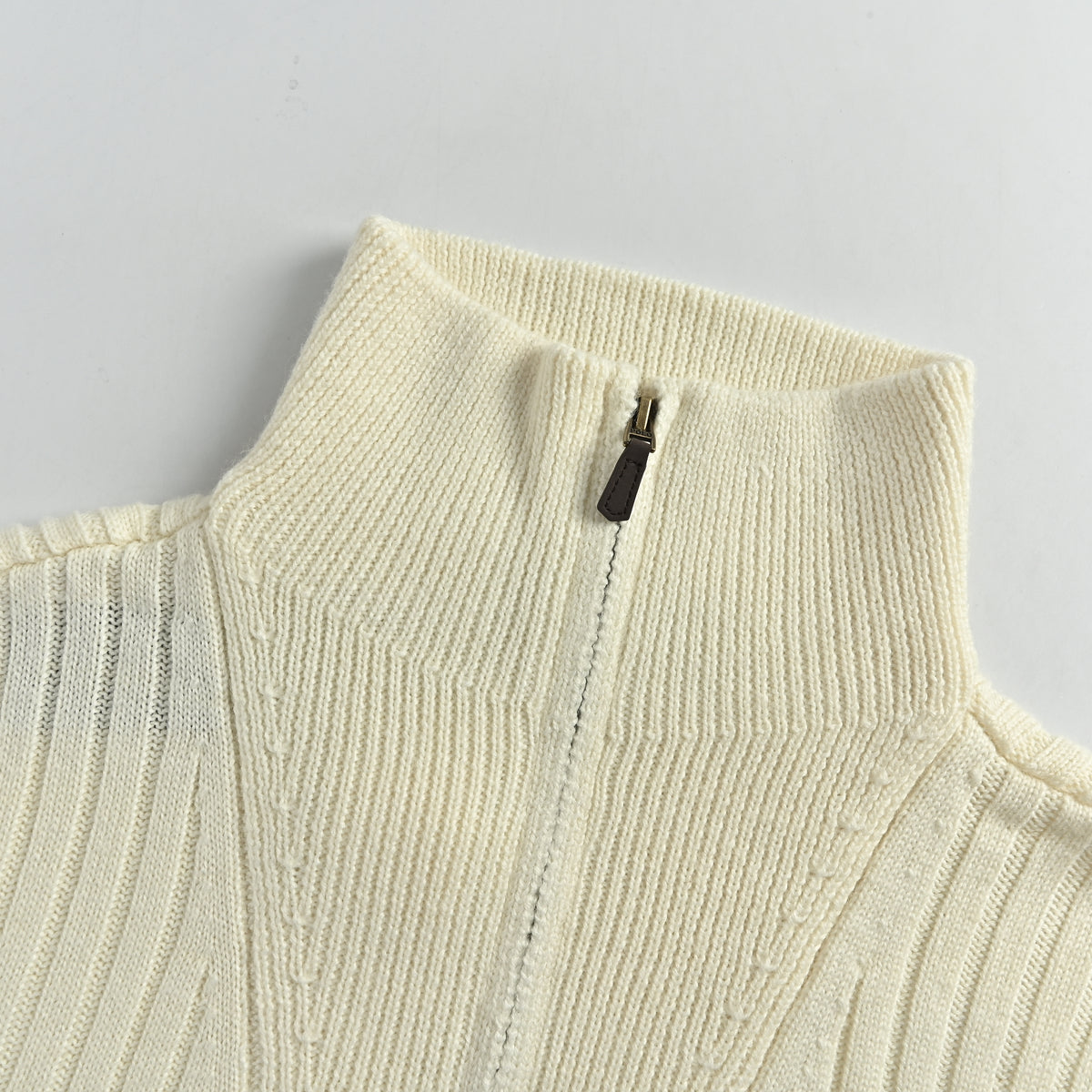 Ralph Lauren Polo Pony Quarter-Zip Mock-Neck Sweater – Cream – Men’s MNPOSWE16822304-101