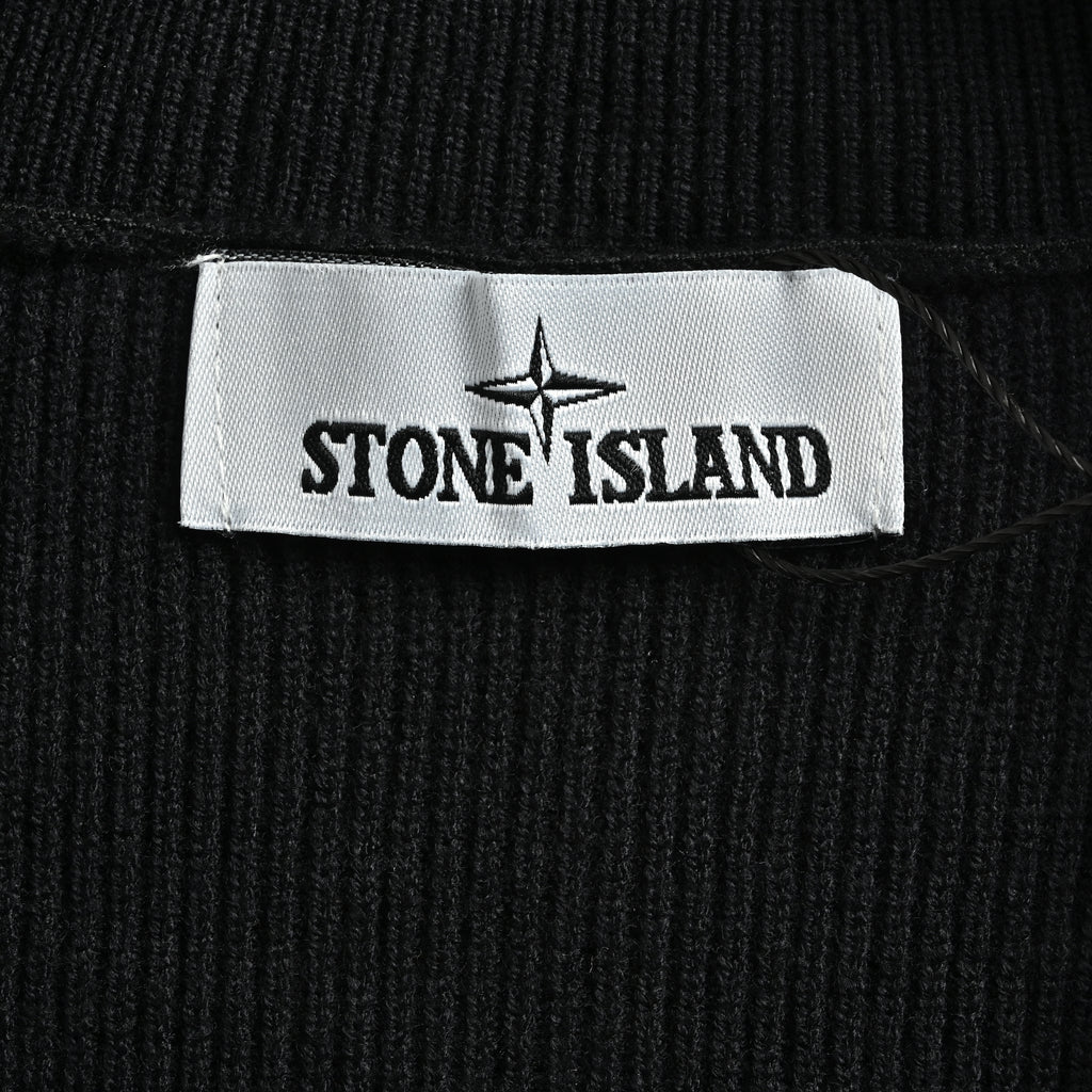 Stone Island SS26 Ribbed Soft Organic Cotton Sleeve-Badge Stand-Collar Zip Knitwear Jacket – Black – Men’s