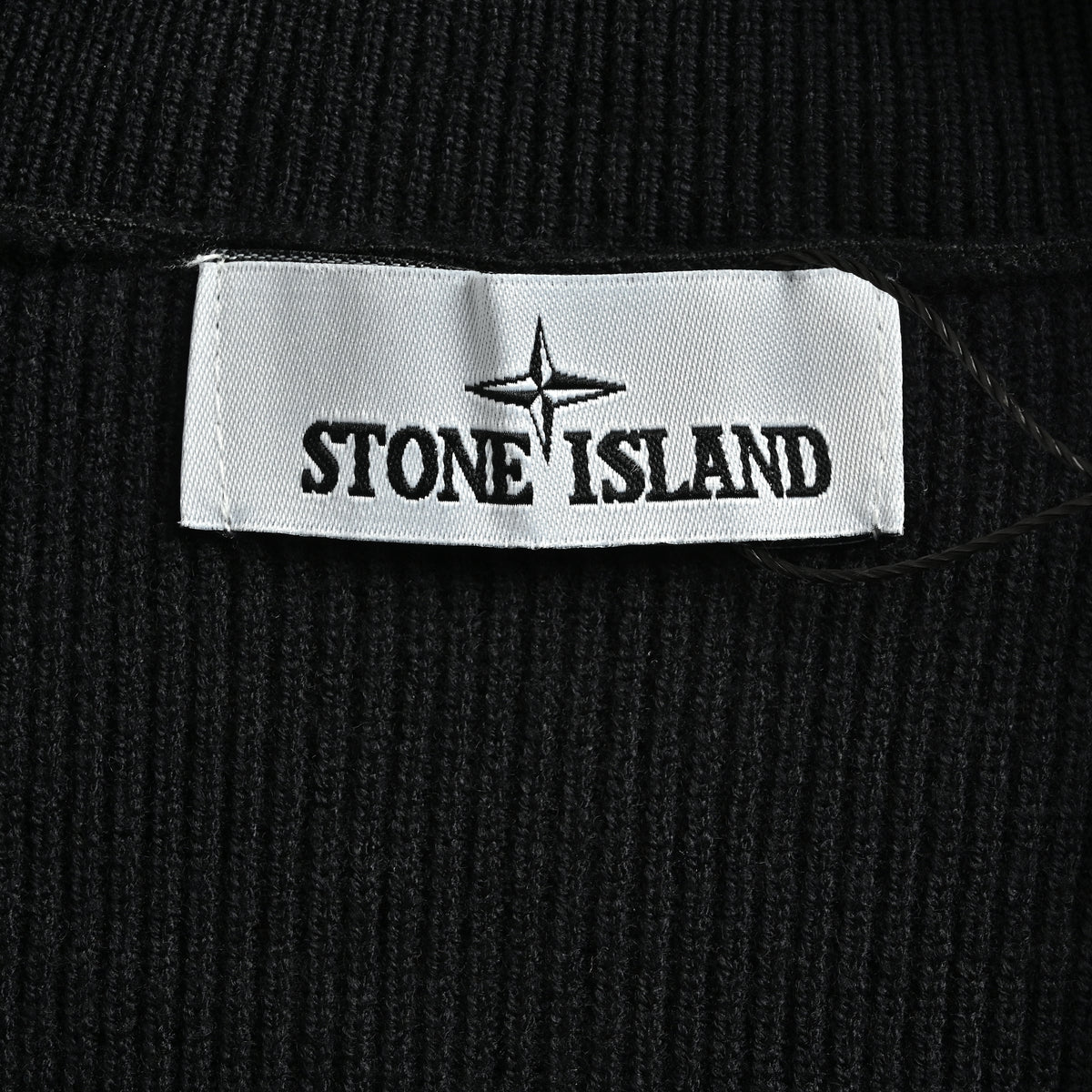 Stone Island SS26 Ribbed Soft Organic Cotton Sleeve-Badge Stand-Collar Zip Knitwear Jacket – Black – Men’s