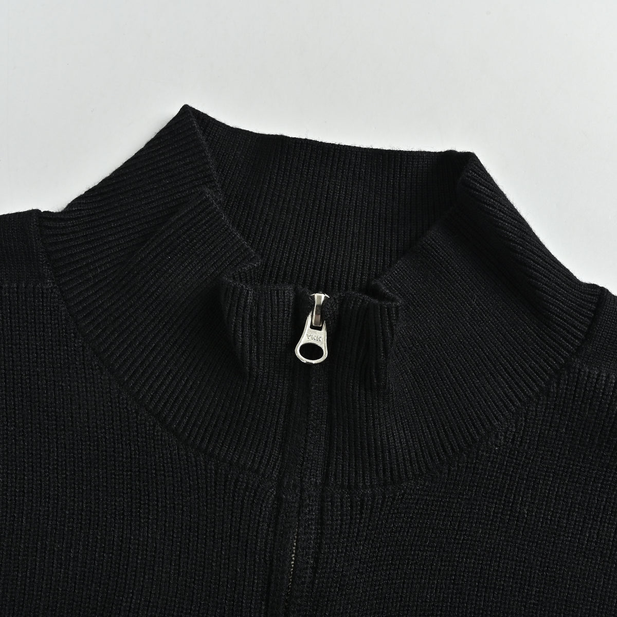 Stone Island SS26 Ribbed Soft Organic Cotton Sleeve-Badge Stand-Collar Zip Knitwear Jacket – Black – Men’s