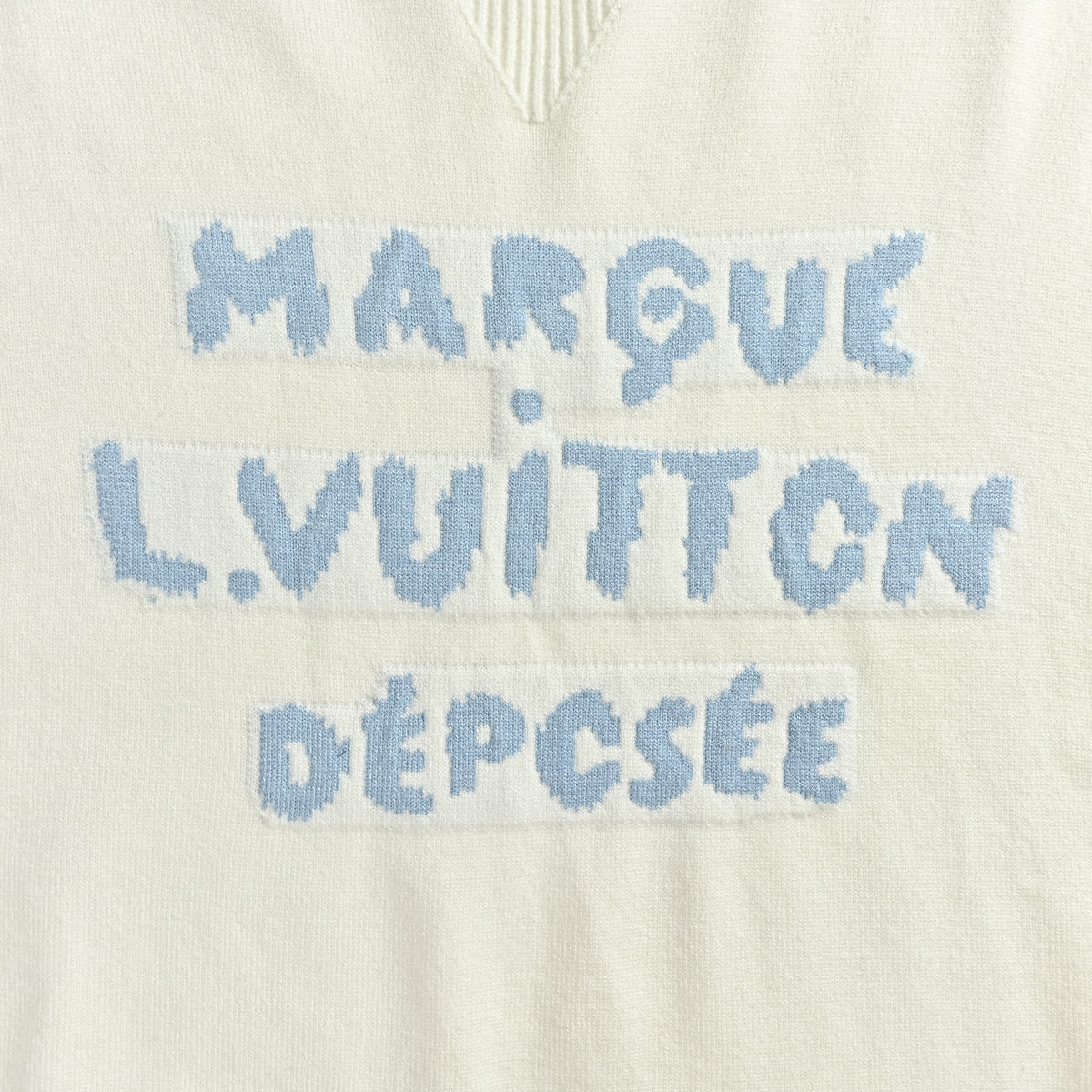 Louis Vuitton FW26 “Marque L.Vuitton Déposée” Monogram Letter Intarsia Fine-Knit Sweater – WhiteXBK5200915-MLW